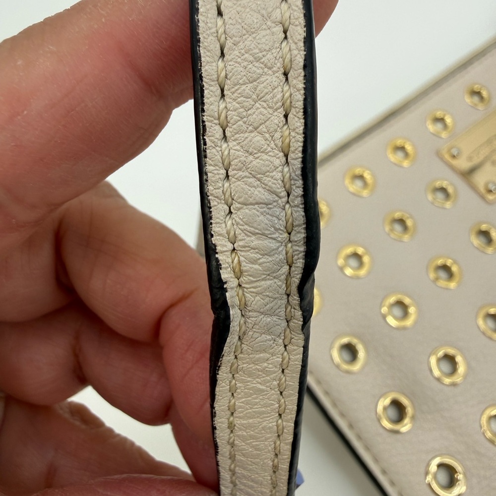 Michael Kors Studded Wristlet Clutch Beige Leather Gold Grommet Zip Pouch Wallet - Picture 16 of 16